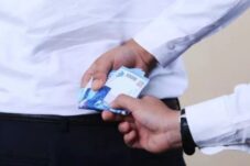 247689cb 3380 4a33 b3f5 346905b841d7