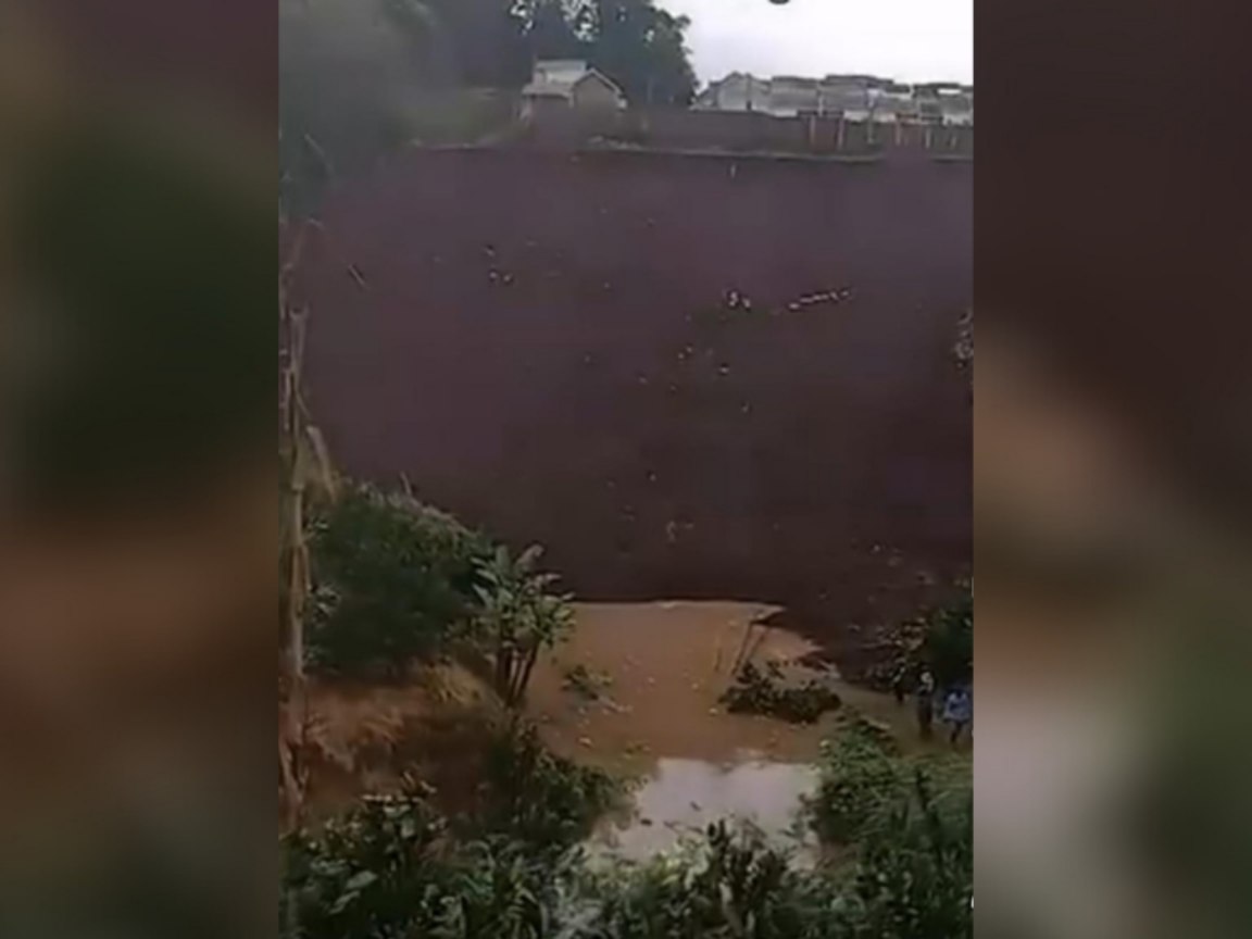 Tebing Longsor Ancam Pemukiman Warga di Kecamatan Dau