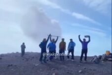 viral pendaki ilegal