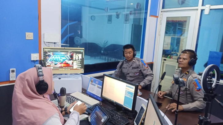 Operasi Keselamatan Semeru 2025, Polres Malang Edukasi Berlalulintas Lewat Radio