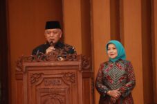 Pasangan Bupati dan Wakil Bupati Malang terpilih Hm Sanusi dan Hj. Lathifah Sohib