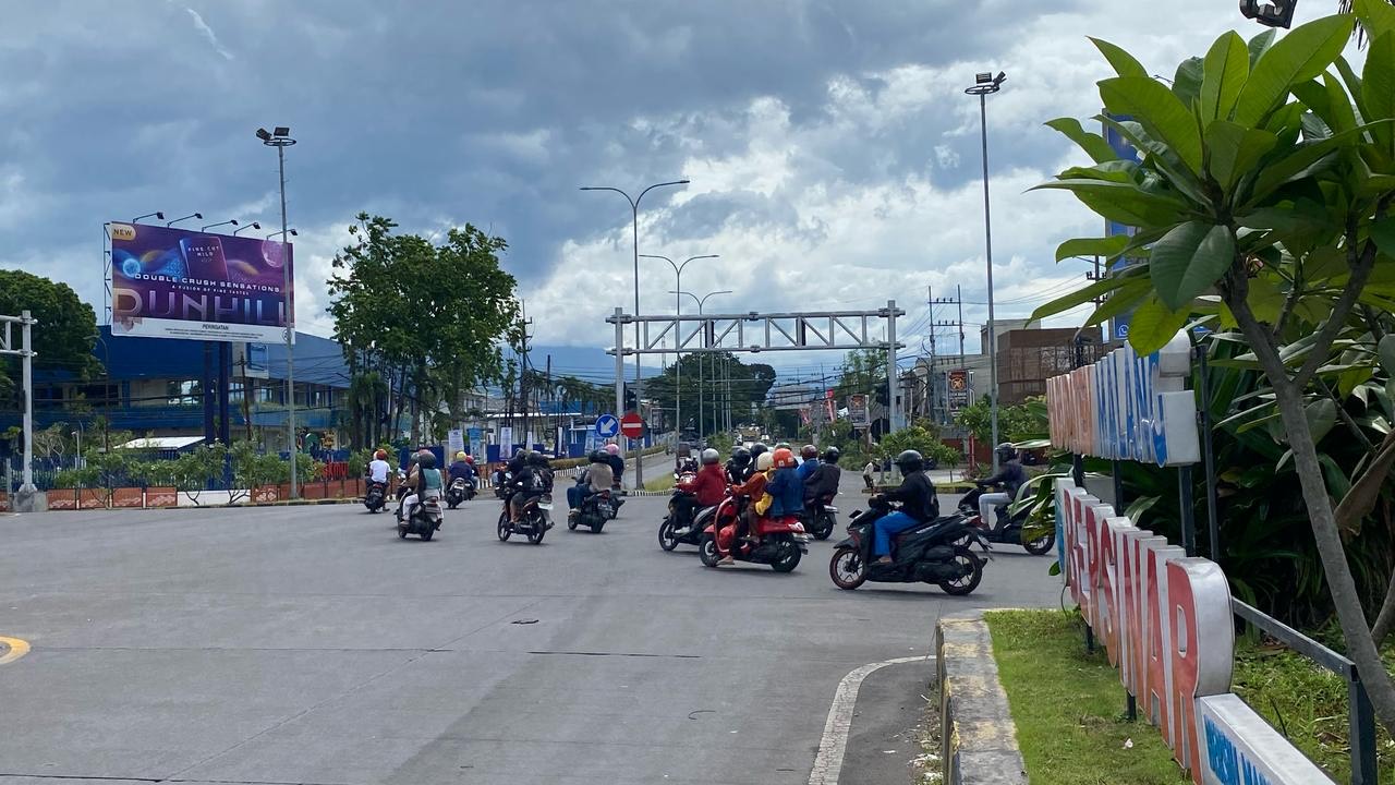 2e8268a0 d400 46d8 8a9d e49928c7a9f3