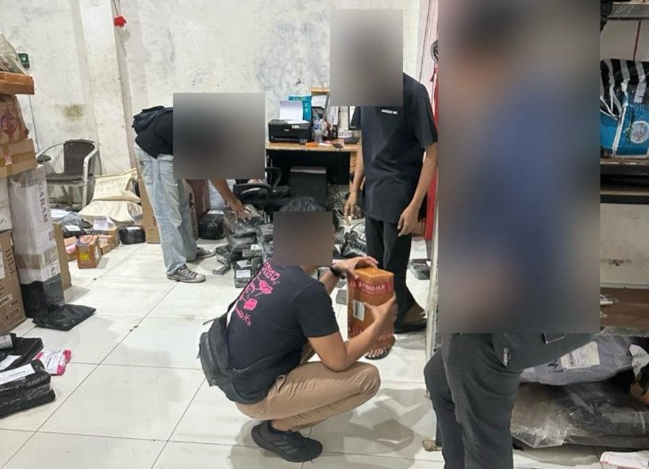 Modus Baru! Kirim Rokok Ilegal Pakai Paket PlayStation 2, Digagalkan Bea Cukai 5 Modus Baru! Kirim Rokok Ilegal Pakai Paket PlayStation 2, Digagalkan Bea Cukai