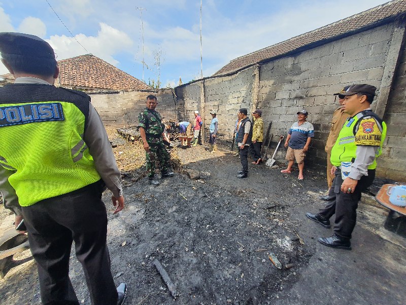 Kandang Terbakar di Dau Malang, 26 Kambing dan 15 Ayam Terpanggang 3 IMG 20250428 175822