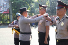 Empat Personel Polres Malang Terima Kenaikan Pangkat Pengabdian dan Reguler