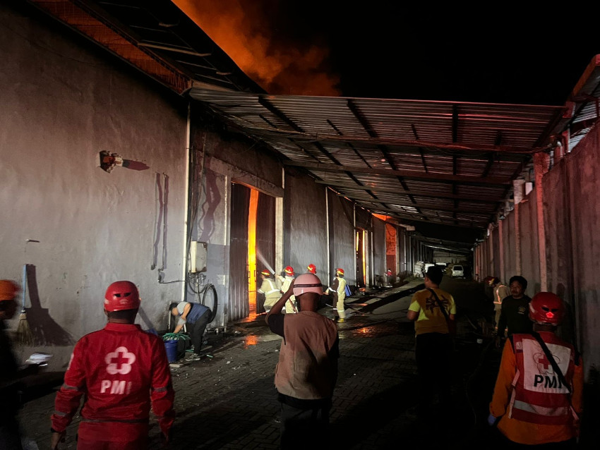 Polisi Selidiki Dugaan Penyebab Kebakaran di Gudang PR Atlas Malang