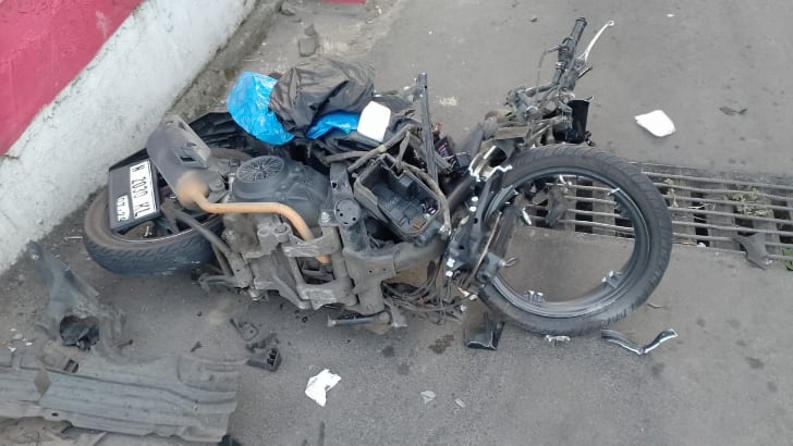 Tabrakan Motor dan Mobil di Karangploso, Pengendara Motor Luka Parah