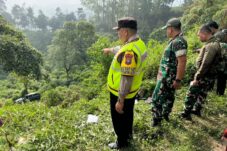 Kecelakaan di Jalur Menuju Bromo via Malang, Mobil Pengantar Wisatawan Terjun ke Jurang di Ngadas