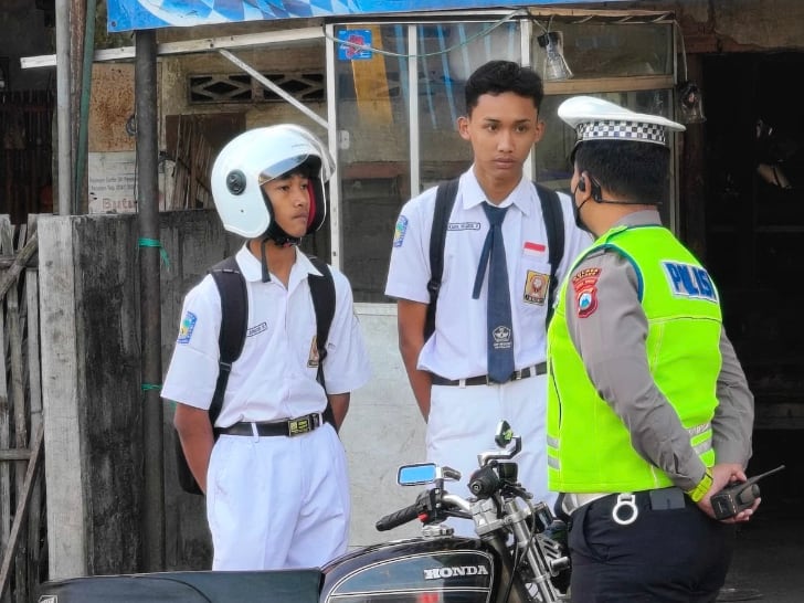 Hari Keempat Operasi Patuh Semeru 2025, Polres Malang Catat 1.011 Teguran