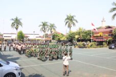 TNI-Polri hingga Pemkab Malang Gelar Patroli Skala Besar 1 Kompol Bayu Halim Nugroho saat memimpin apel sebelum melaksanakan patroli sekala besar, Selasa (2/9/2025). (Istimewa)