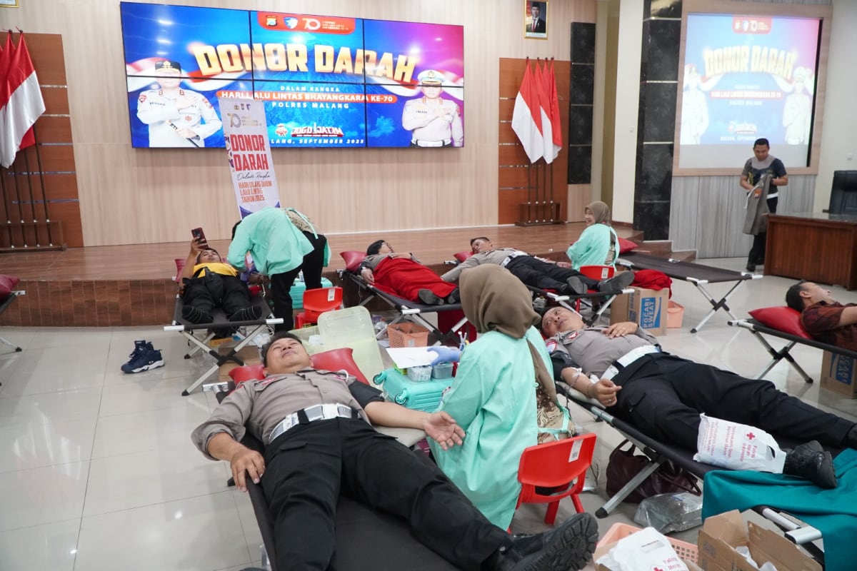 HUT ke-70 Lalu Lintas, Polres Malang Gelar Donor Darah
