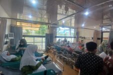 Puluhan Siswa MTs Al Khalifah Kepanjen Diduga Keracunan Usai Konsumsi Menu MBG