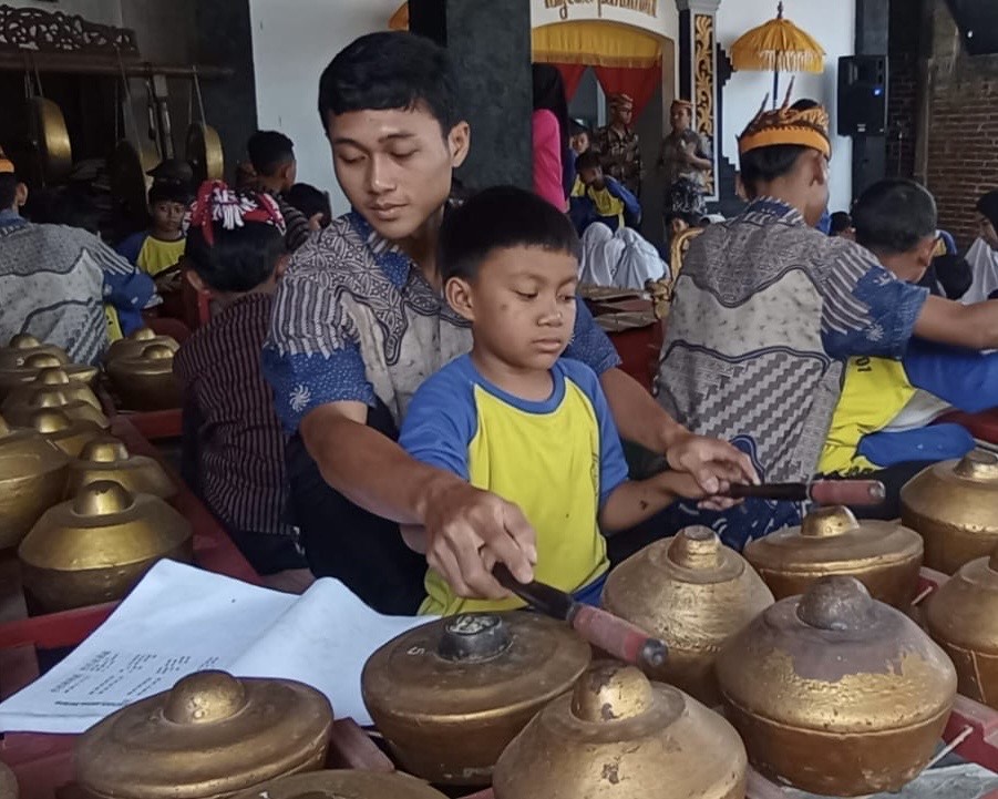 c0c7f1c9 0217 4f4f b8a9 c7fd11bcc2a0