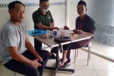 1fa8c343 ebc7 44c4 8057 1f343fb32a04