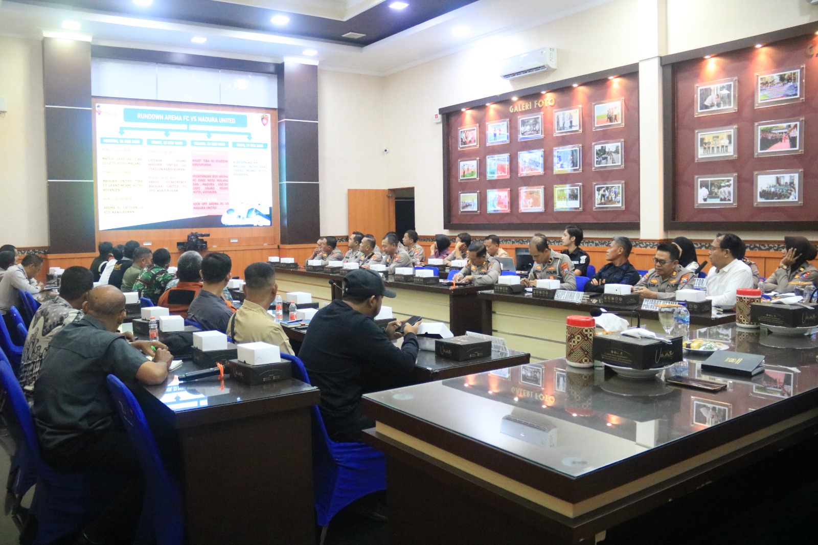 Polres Malang Matangkan Skema Pengamanan Jelang Arema FC vs Madura United 2 IMG 20251219 WA0066