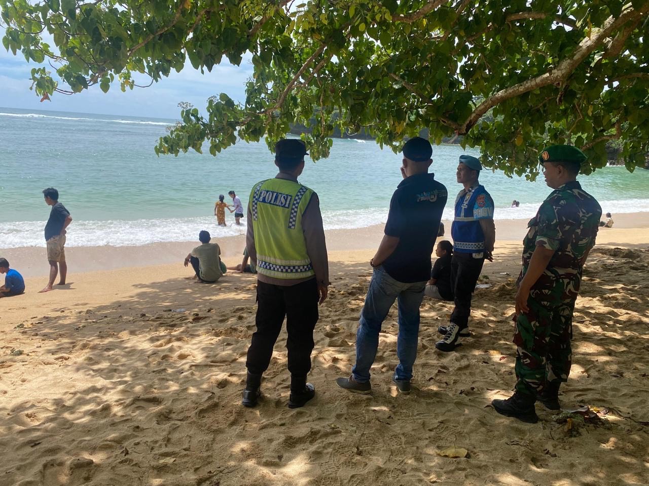 a85c6399 5702 4c0a bf94 1dda8fa1db8d