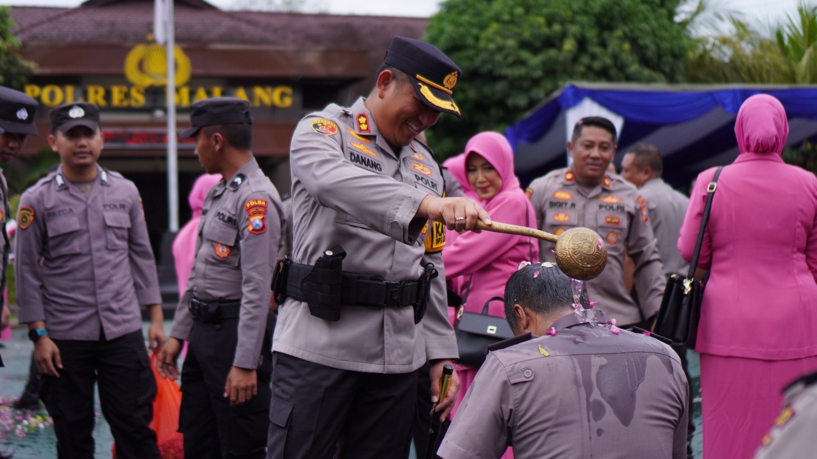 d40444a1 75b4 4a3b 9506 51a417a3d7d4