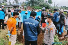 Polres Malang Ungkap Kasus Perampokan Sadis yang Tewaskan Nenek 8 Polres Malang Ungkap Kasus Perampokan Sadis yang Tewaskan Nenek