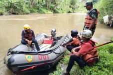 Polisi dan Tim Gabungan Intensifkan Pencarian Bocah Hanyut di Irigasi Malang 7 582bfb01 020c 4a23 a6ce 430d6b79deef
