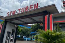 Sengketa Dualisme Yayasan SMK Turen Berlanjut, Gugatan Bergulir di PN Kepanjen 10 Sengketa Dualisme Yayasan SMK Turen Berlanjut, Gugatan Bergulir di PN Kepanjen