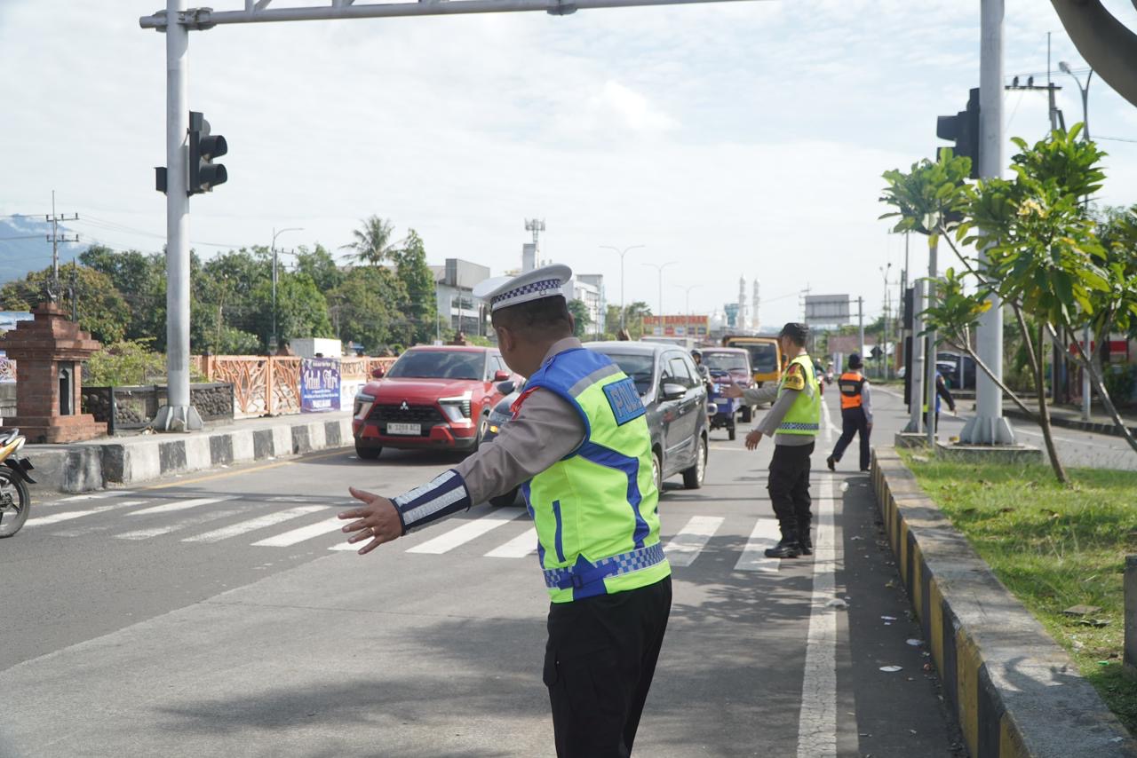Puncak Arus Mudik, Volume Kendaraan di Tol Malang Mengalami Penurunan 1 4993ada0 c0fb 4862 8804 eecf3aca4bb3