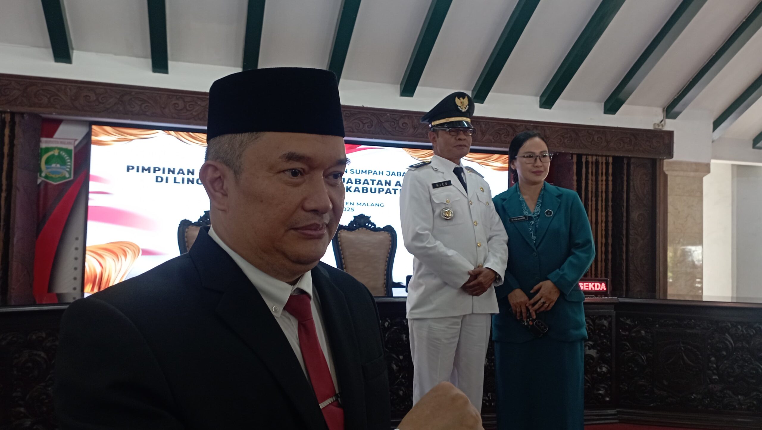 Satgas MBG Kabupaten Malang Tegaskan Batas Pengelolaan Dapur Gizi, Dugaan Monopoli Yayasan Jadi Sorotan 5 Satgas MBG Kabupaten Malang Tegaskan Batas Pengelolaan Dapur Gizi, Dugaan Monopoli Yayasan Jadi Sorotan