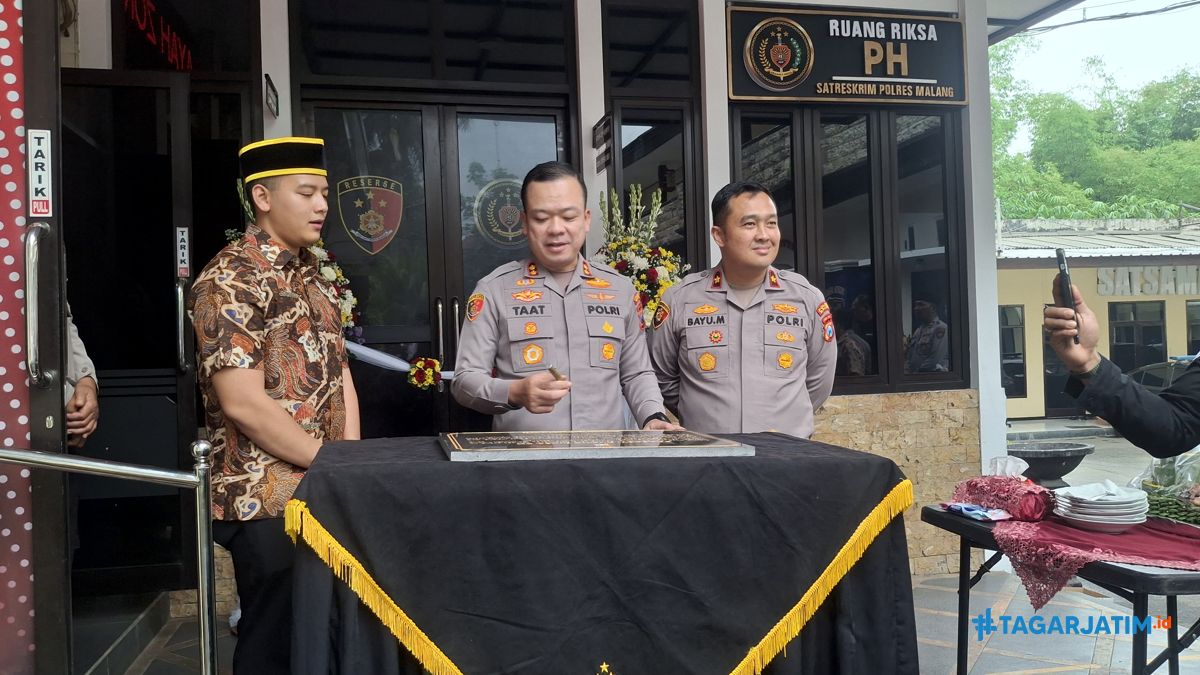 Kapolres Malang Resmikan Ruang Pemeriksaan "Prawira Hirya 49" Satreskrim 2 Kapolres Malang Resmikan Ruang Pemeriksaan "Prawira Hirya 49" Satreskrim