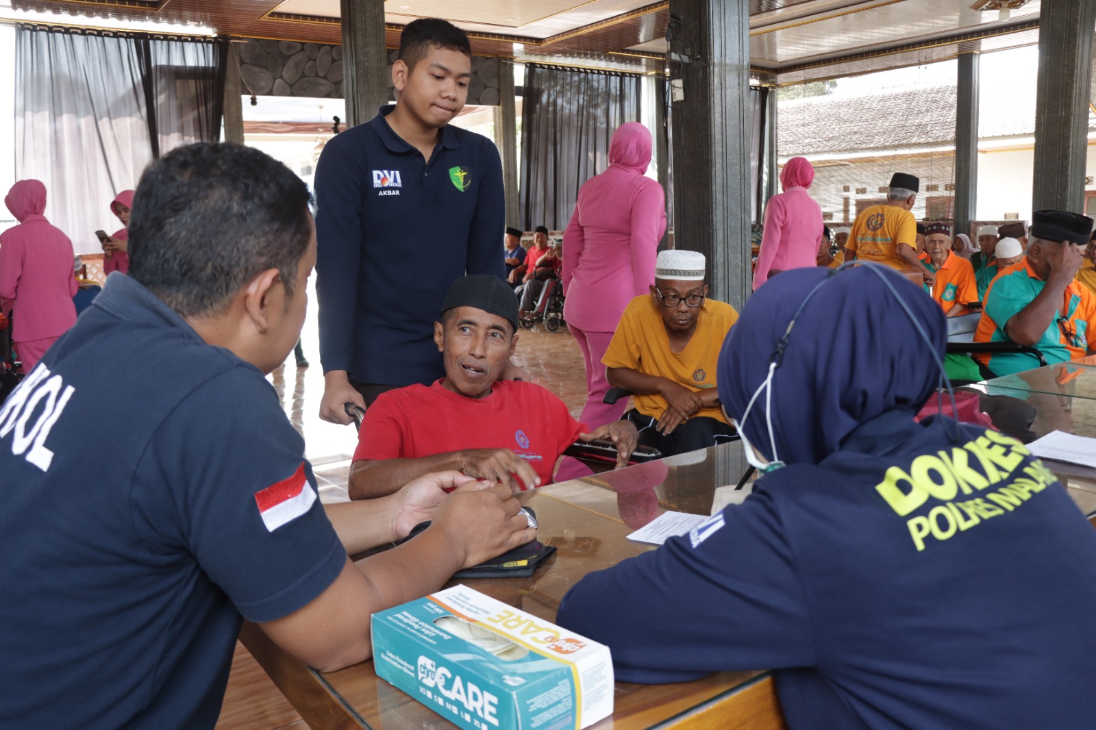 Polres Malang Periksa Kesehatan Puluhan Lansia di Wajak dalam Rangka Hari Bhayangkara ke-80 2 IMG 20260622 WA0025