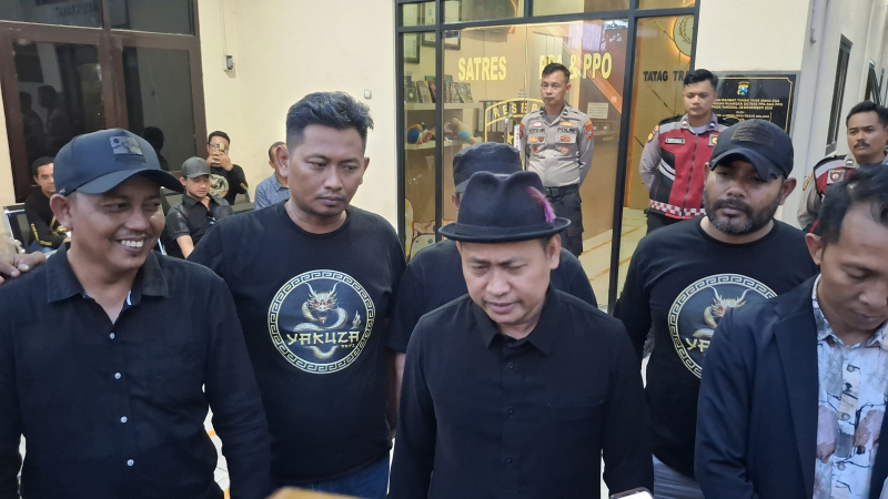 Yakuza Maneges Dampingi Korban Laporkan Dugaan Pelecehan Seksual oleh Pengasuh Ponpes ke Polres Malang 1 IMG 20260613 195319